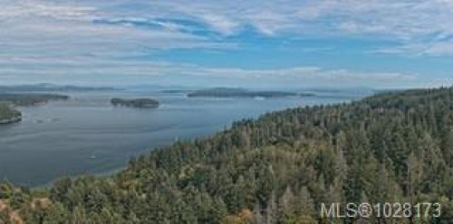 672 Isabella Point Rd, Salt Spring, BC 