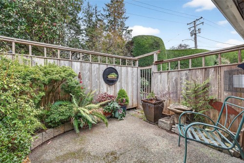 8-130 Corbett Rd, Salt Spring, BC 