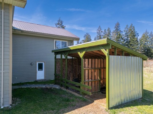 2892 Maridge Rd, Courtenay, BC 