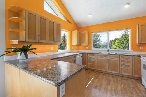 2892 Maridge Rd, Courtenay, BC 