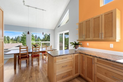2892 Maridge Rd, Courtenay, BC 