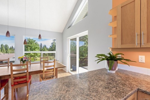 2892 Maridge Rd, Courtenay, BC 