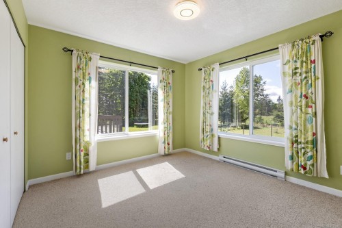 2892 Maridge Rd, Courtenay, BC 