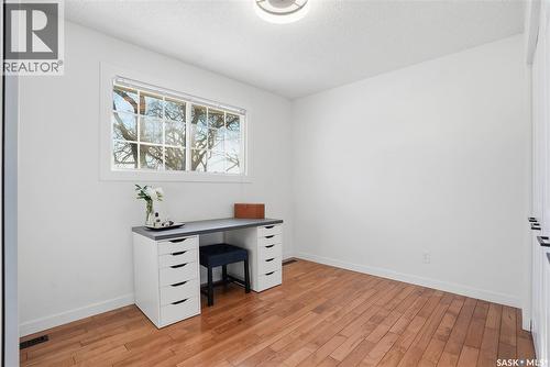 1033 9Th Street E, Saskatoon, SK - Indoor Photo Showing Office