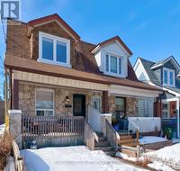 10 ELDON AVENUE  Toronto, ON M4C 5G1
