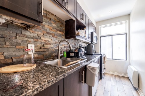 Kitchen - 3552 Rue St-Dominique, Montréal (Le Plateau-Mont-Royal), QC - Indoor Photo Showing Kitchen With Double Sink