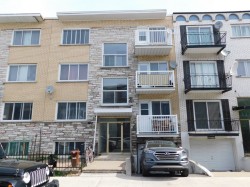 4-6981 Av. d'Outremont  Montréal (Villeray/Saint-Michel/Parc-Extension), QC H3N 2L3