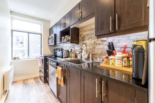 Kitchen - 3564 Rue St-Dominique, Montréal (Le Plateau-Mont-Royal), QC - Indoor Photo Showing Kitchen With Double Sink