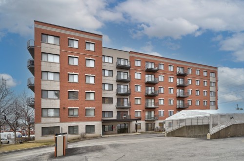 610-1470 Rue Palerme  Brossard, QC J4W 3M5