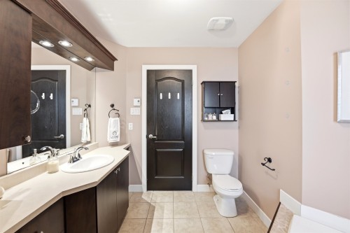 Salle de bains - 1114 Rue Jolicoeur, L'Assomption, QC - Indoor Photo Showing Bathroom