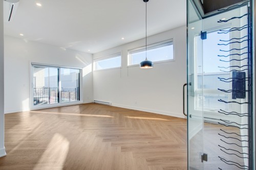 158 Rue d'Émeraude , Candiac, QC J5R 0S1 1