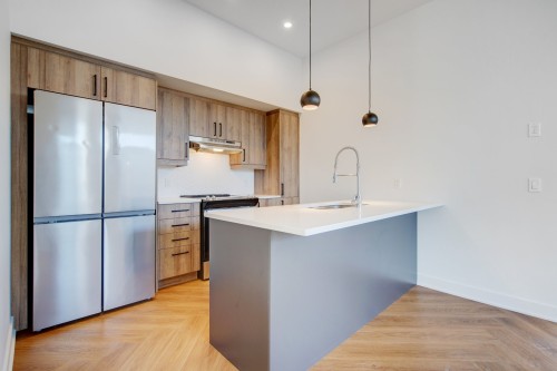 158 Rue d'Émeraude , Candiac, QC J5R 0S1 2