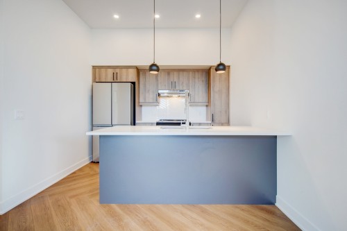 158 Rue d'Émeraude , Candiac, QC J5R 0S1 3