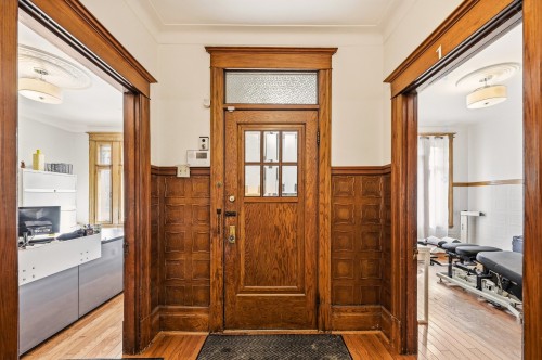 Mud Room - 921 Boul. St-Joseph E., Montréal (Le Plateau-Mont-Royal), QC - Indoor Photo Showing Other Room