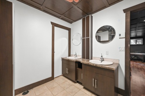 Salle de bains - 504 Rue Larose, Saint-Césaire, QC - Indoor Photo Showing Bathroom