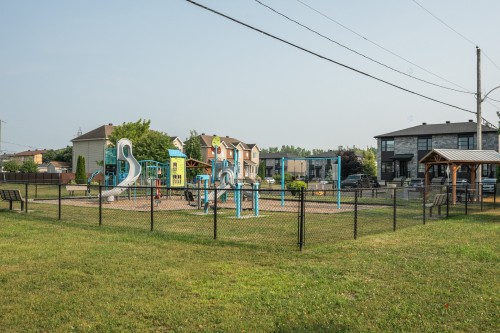 Autre - 504 Rue Larose, Saint-Césaire, QC - Outdoor