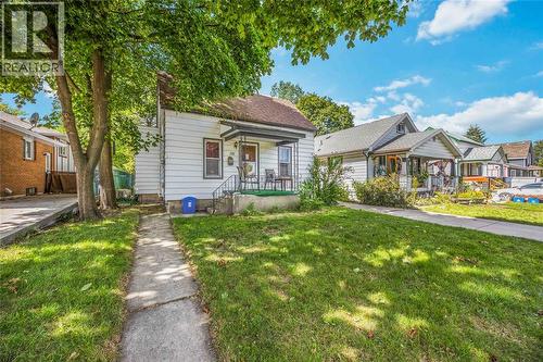 171 NAPIER STREET  Sarnia, ON N7T 6E5