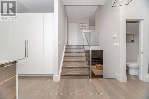 5011 Spruce Avenue, Burlington, ON - Indoor Photo Showing Other Room