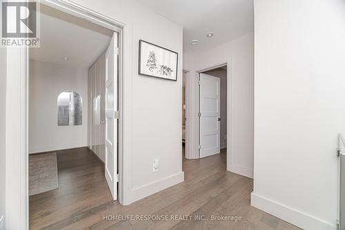 5011 Spruce Avenue, Burlington, ON - Indoor Photo Showing Other Room