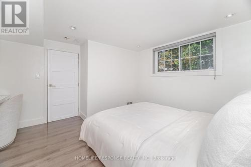 5011 Spruce Avenue, Burlington, ON - Indoor Photo Showing Bedroom