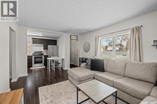 155 24Th Street E, Prince Albert, SK - Indoor Photo Showing Living Room