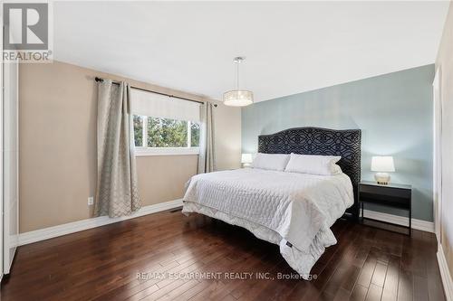 14 Atkins Drive, Hamilton, ON - Indoor Photo Showing Bedroom