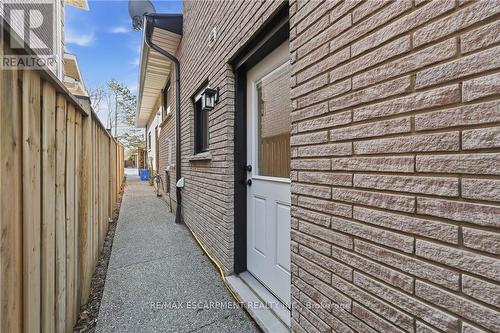 14 Atkins Drive, Hamilton, ON - Outdoor