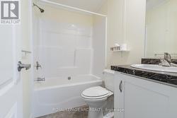 2nd 4pc bathroom nx to 2nd bedroom - 