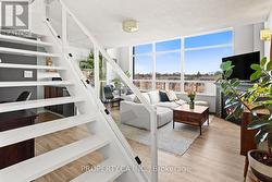 421 - 200 MANITOBA STREET  Toronto, ON M8Y 3Y9