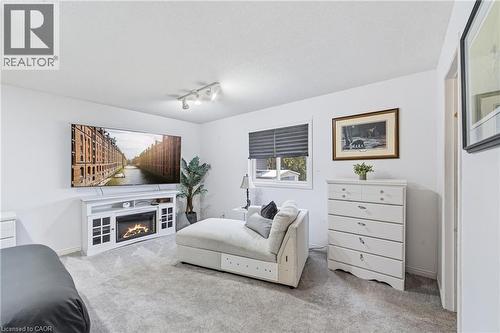 1378 Upper Wellington Street, Hamilton, ON - Indoor Photo Showing Living Room With Fireplace