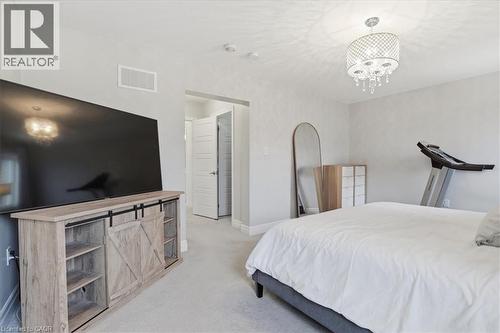 328 Shady Glen Crescent, Kitchener, ON - Indoor Photo Showing Bedroom
