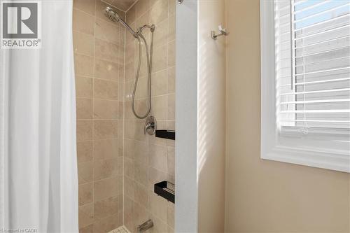 328 Shady Glen Crescent, Kitchener, ON - Indoor Photo Showing Bathroom