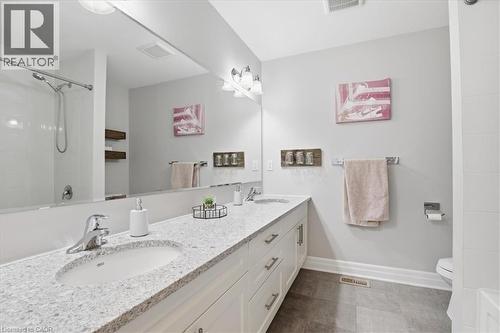 328 Shady Glen Crescent, Kitchener, ON - Indoor Photo Showing Bathroom