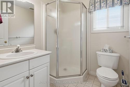 10 - 20 Windemere Place, St. Thomas, ON - Indoor Photo Showing Bathroom