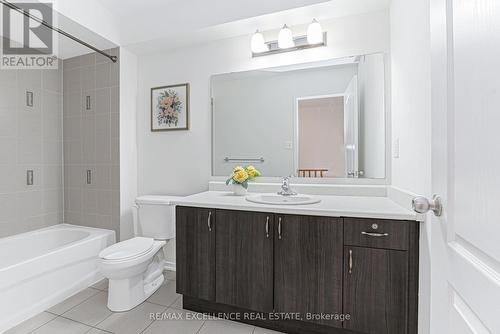 34 Pony Path, Oshawa, ON - Indoor Photo Showing Bathroom