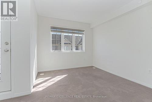 34 Pony Path, Oshawa, ON - Indoor Photo Showing Other Room