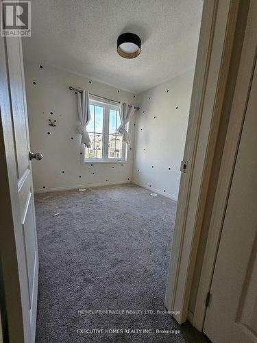 2474 Bromus Path, Oshawa, ON 