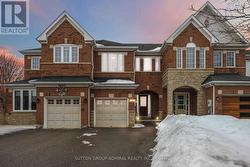 32 BELLAGIO CRESCENT  Vaughan, ON L4K 5J9