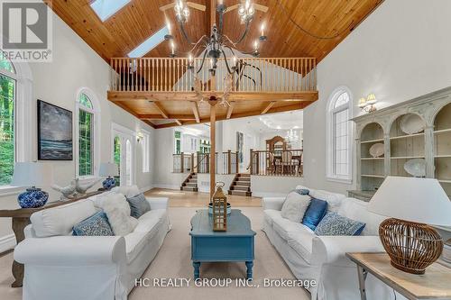 59 Elderberry Trail, Aurora, ON - Indoor Photo Showing Living Room