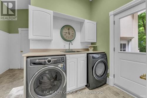 59 Elderberry Trail, Aurora, ON - Indoor Photo Showing Laundry Room