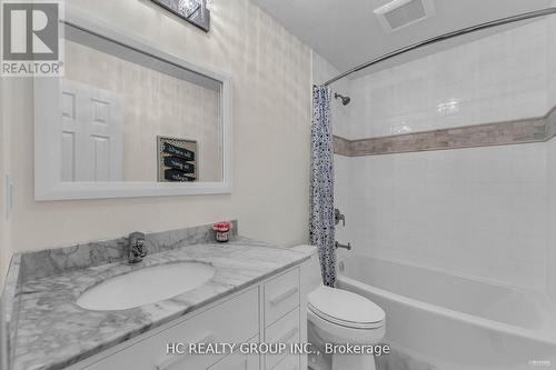 59 Elderberry Trail, Aurora, ON - Indoor Photo Showing Bathroom