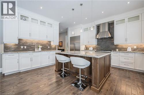 23 Highgrove Court, Cambridge, ON - Indoor Photo Showing Kitchen With Upgraded Kitchen