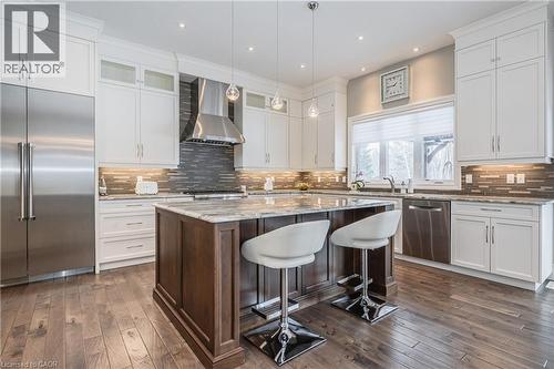 23 Highgrove Court, Cambridge, ON - Indoor Photo Showing Kitchen With Upgraded Kitchen