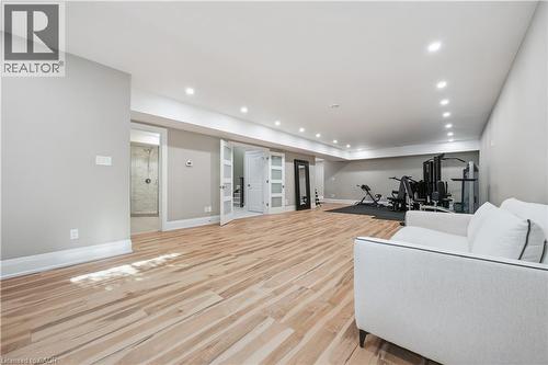 23 Highgrove Court, Cambridge, ON - Indoor