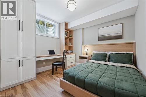 23 Highgrove Court, Cambridge, ON - Indoor Photo Showing Bedroom