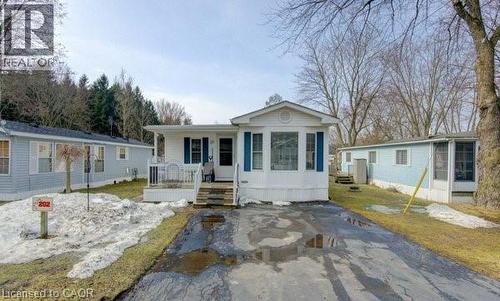 580 BEAVER CREEK Road Unit# 202  Waterloo, ON N2J 3Z4