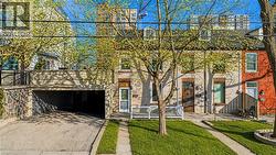 107 QUEEN Street S  Hamilton, ON L8P 3R9