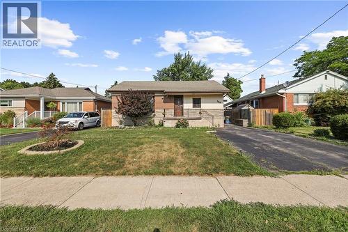 Bungalow with brick siding - 368 Upper Kenilworth Avenue, Hamilton, ON - Outdoor With Deck Patio Veranda
