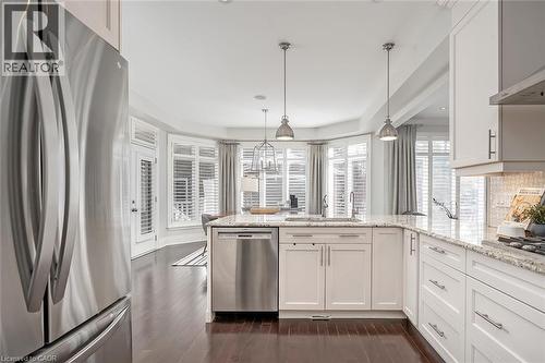 234 Brookfield Avenue, Burlington, ON - Indoor Photo Showing Kitchen With Upgraded Kitchen
