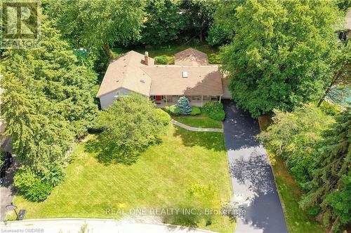262 CARDINAL DRIVE  Oakville, ON L6J 4P2
